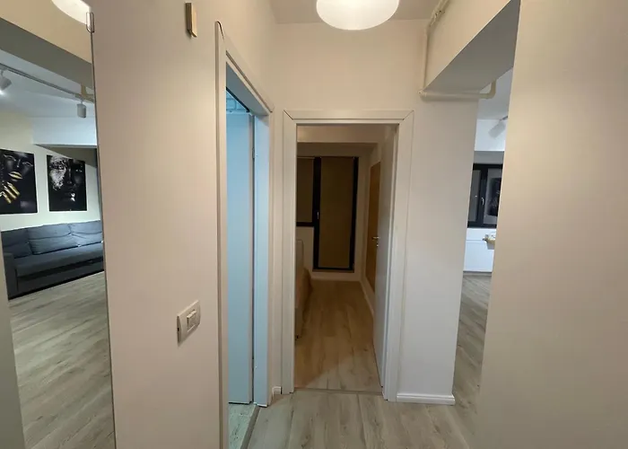 Romantic Rendezvous * Bucharest